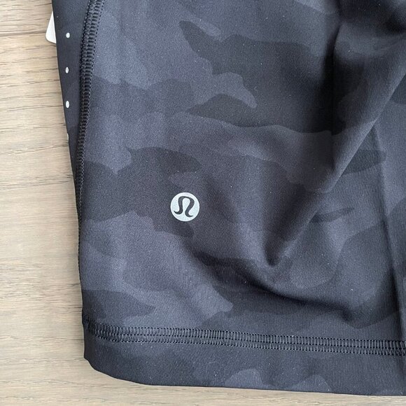 Lululemon Swift Speed HR Short 8" Luxtreme Camo Print Sz 4 NWT - Picture 9 of 10